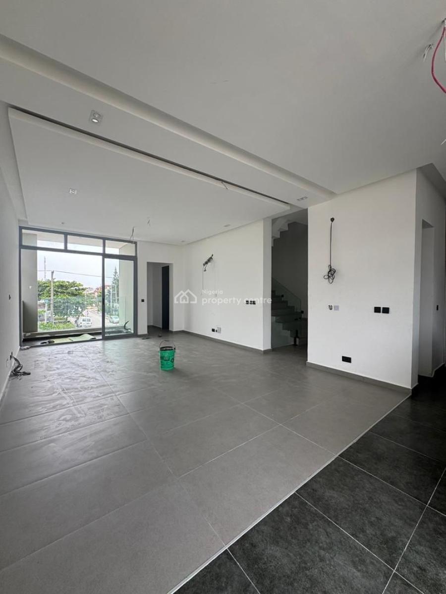Well Built & Self Compound 3 & 4 Bedroom Terrace Duplex with Bq, Lekki Phase 1, Lekki, Lagos, House for Sale
