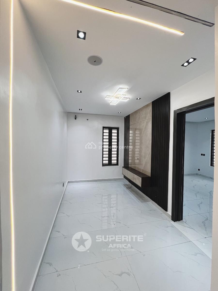 5 Bedroom Semi-detached Duplex with Bq, Ikota, Lekki, Lagos, Semi-detached Duplex for Sale