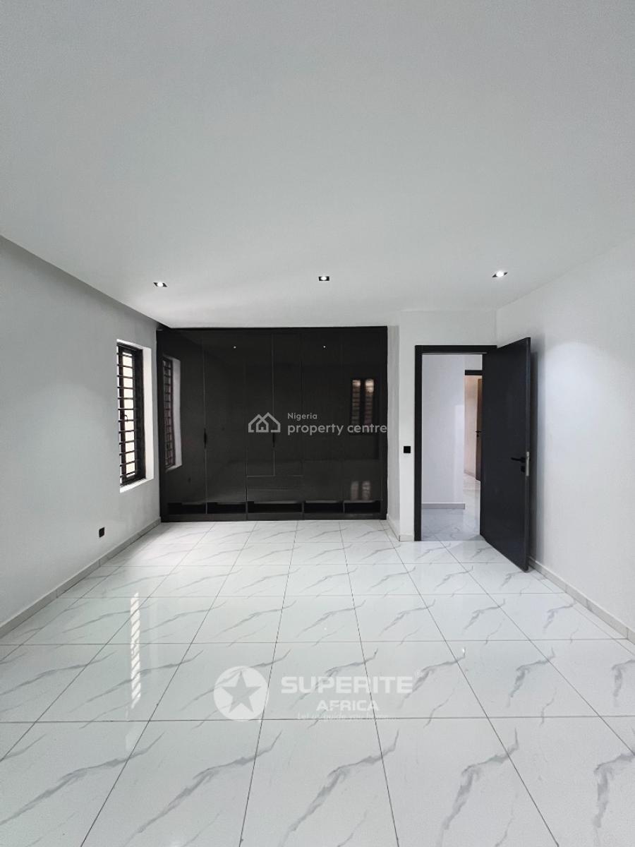 5 Bedroom Semi-detached Duplex with Bq, Ikota, Lekki, Lagos, Semi-detached Duplex for Sale
