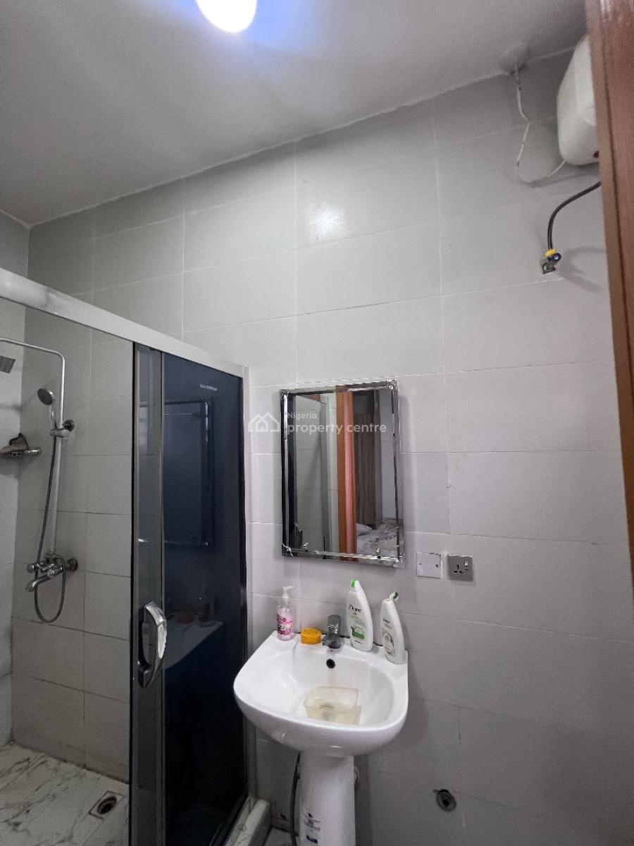 Standard 3 Bedroom and a Room Bq, Lbs, Lekki Phase 2, Lekki, Lagos, Terraced Duplex for Rent