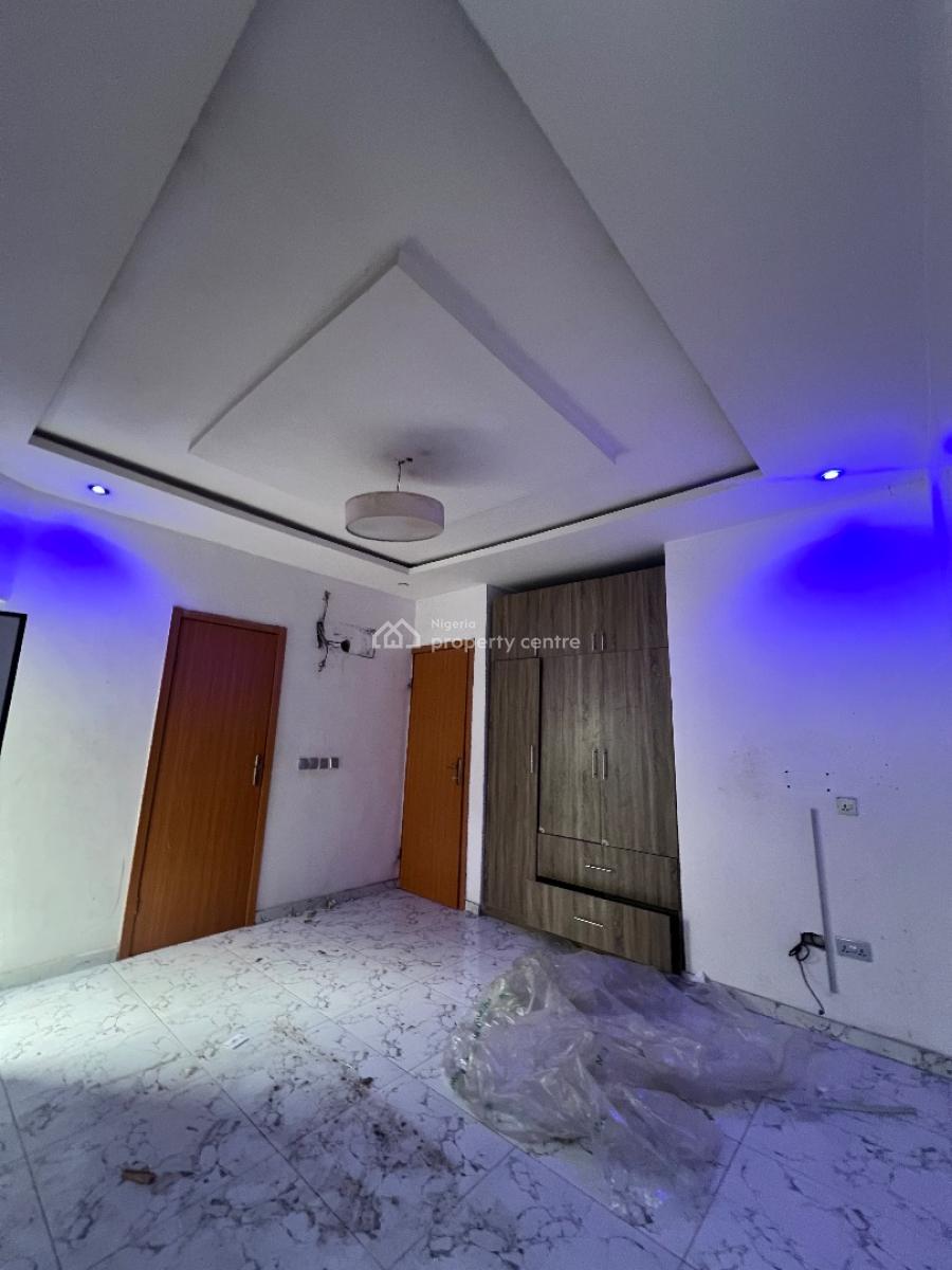 Standard 3 Bedroom and a Room Bq, Lbs, Lekki Phase 2, Lekki, Lagos, Terraced Duplex for Rent
