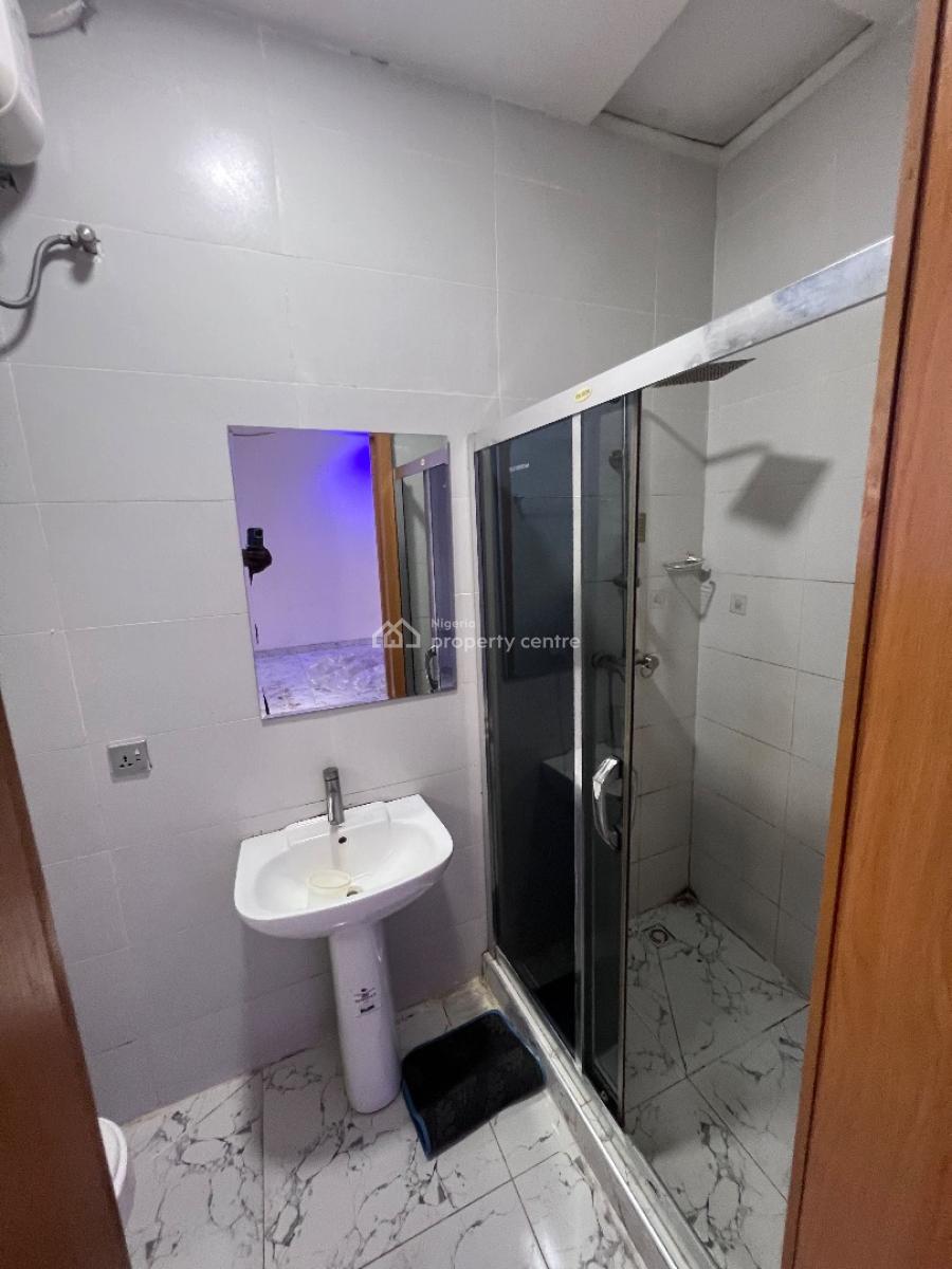 Standard 3 Bedroom and a Room Bq, Lbs, Lekki Phase 2, Lekki, Lagos, Terraced Duplex for Rent