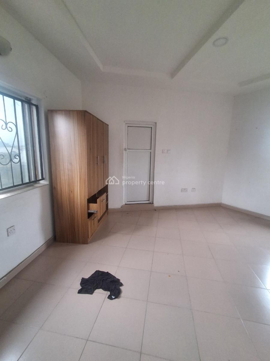 2 Bedroom Flat Upstairs, Badore, Ajah, Lagos, House for Rent