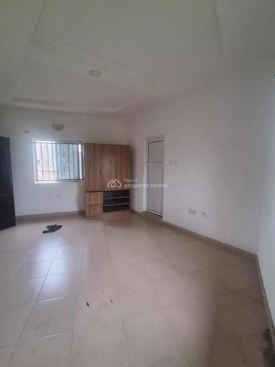 2 Bedroom Flat Upstairs, Badore, Ajah, Lagos, House for Rent