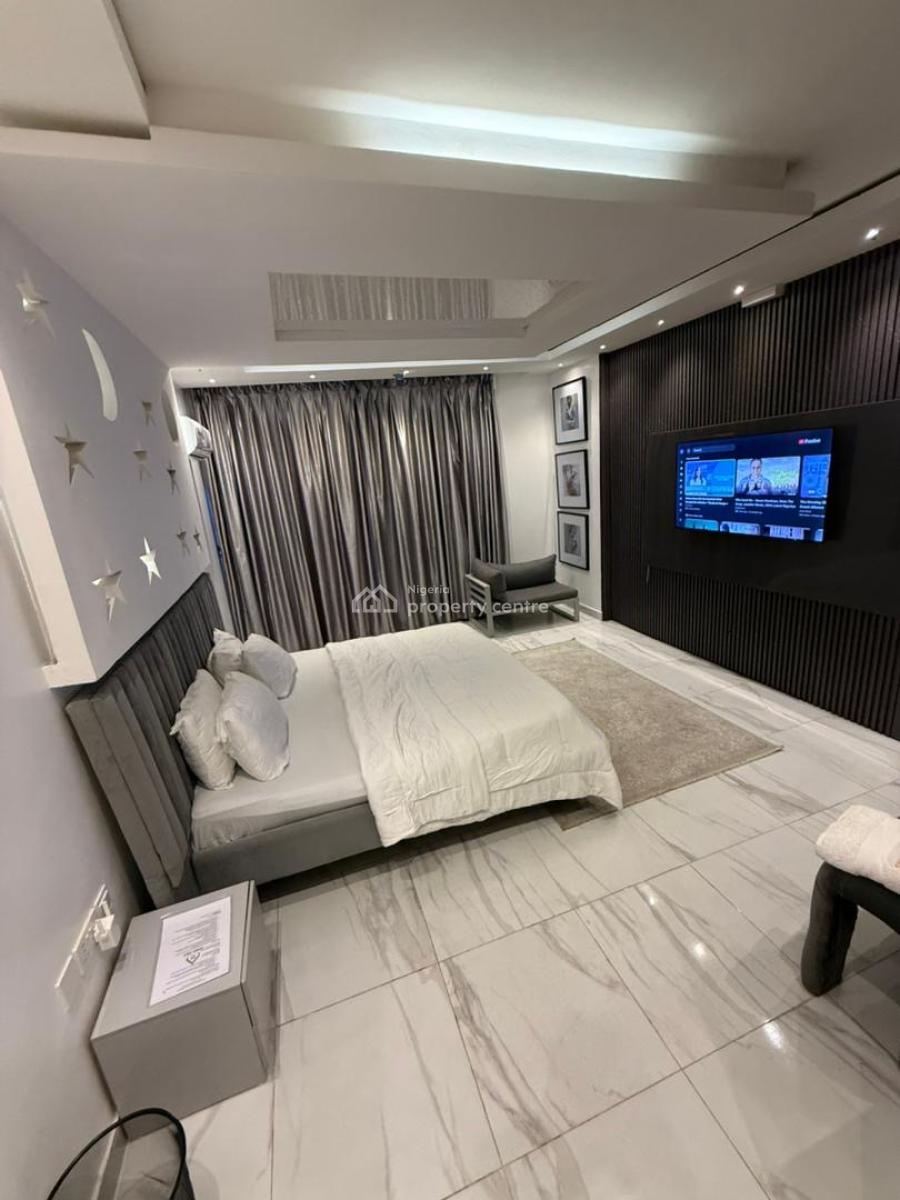 Luxury 1 Bed Apartment with Ps5 & Swimming Pool, Freedom Way, Lekki Phase 1, Lekki, Lagos, Flat / Apartment Short Let