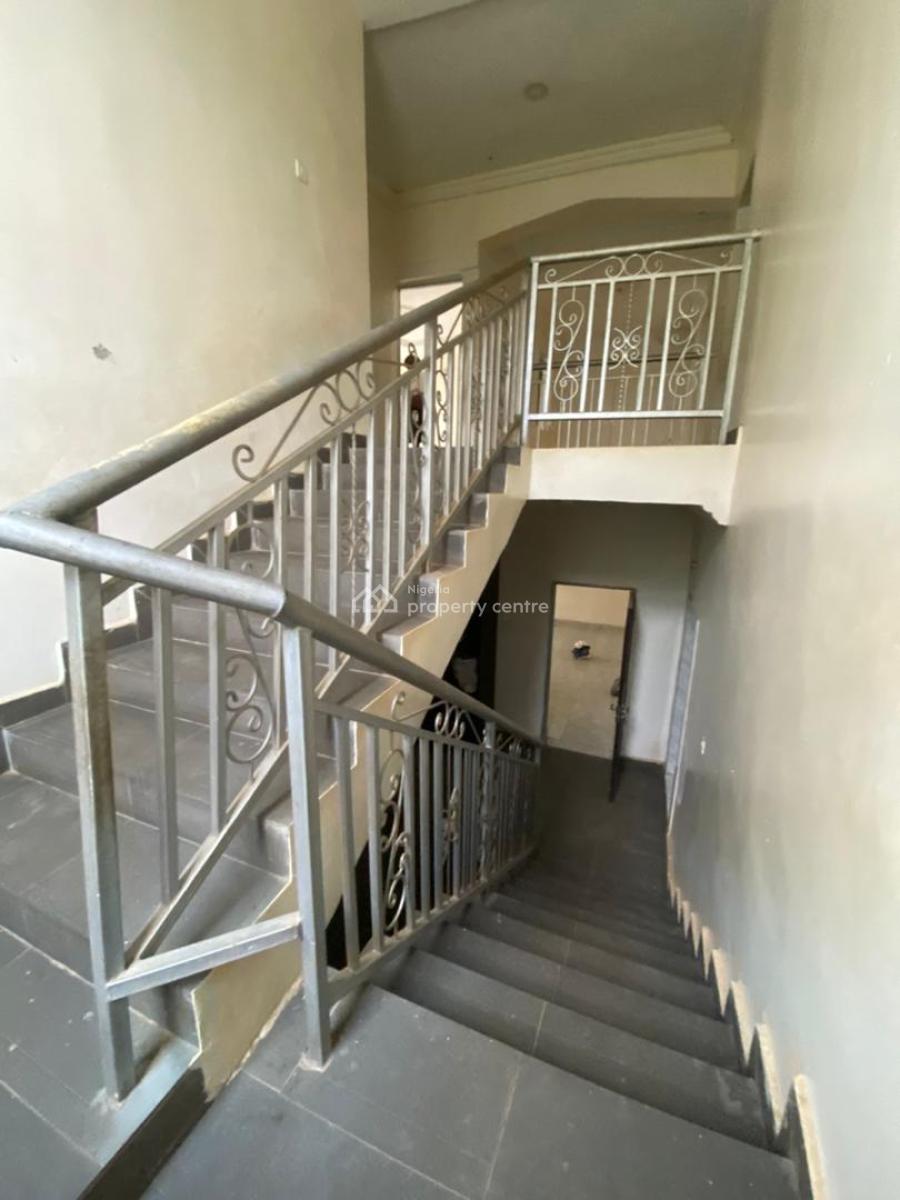 Standard Spacious 4bedroom Terrace Duplex with 2 Living Room, Main, Gwarinpa, Abuja, Detached Duplex for Rent