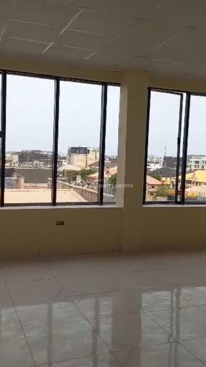 New and Luxury Commercial Space on Admiralty Way Lekki, Admiralty Way, Lekki Phase 1, Lekki, Lagos, Commercial Property for Rent