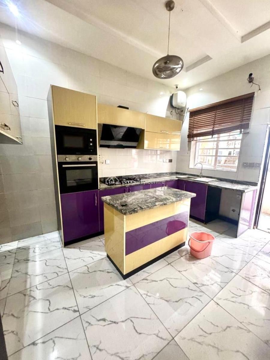 Standard Single Room in a Duplex, Orchid Road, Lekki, Lagos, Self Contain (single Rooms) for Rent