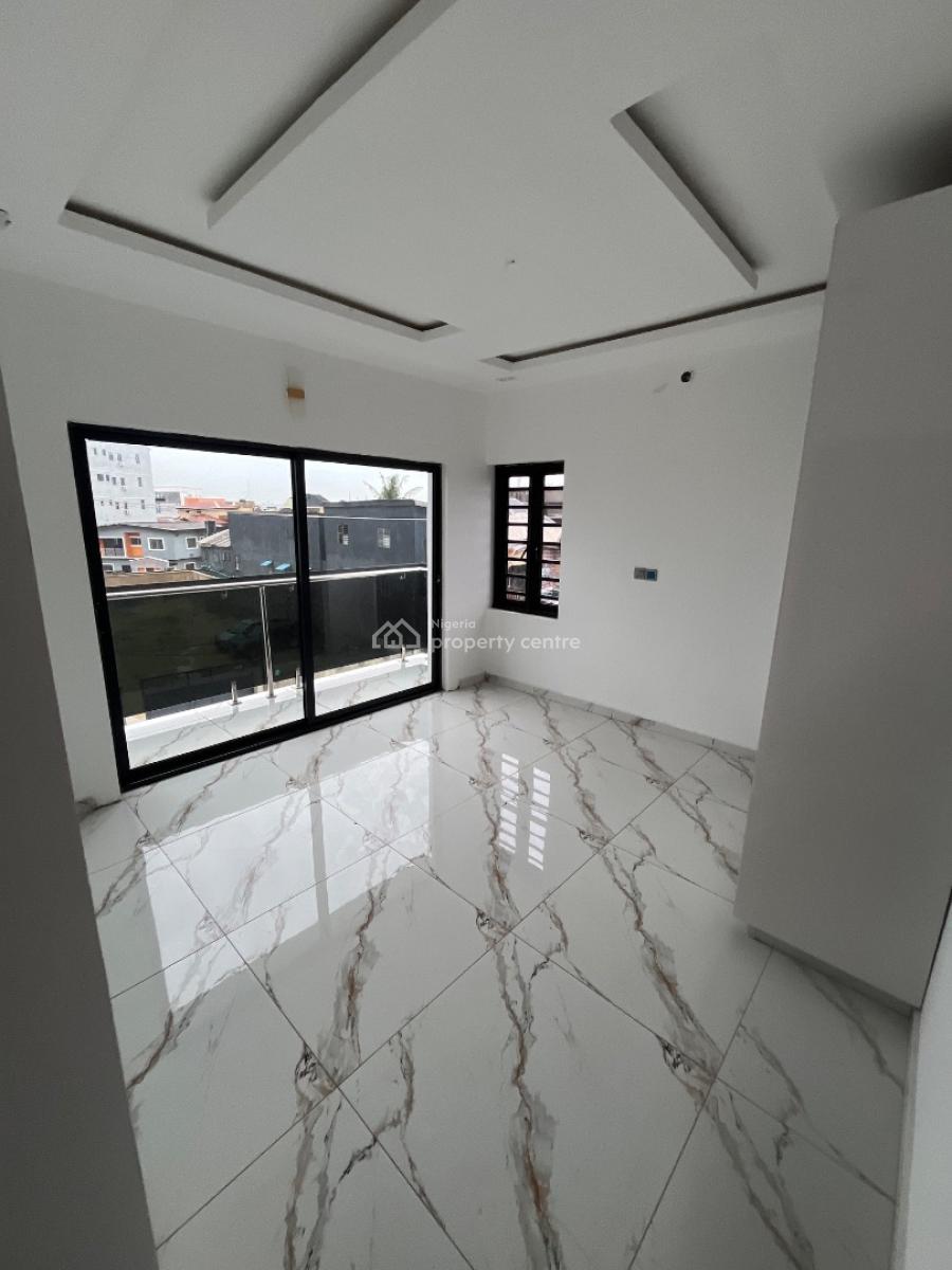 3 Bedroom Spacious Apartment, Ogba, Ikeja, Lagos, Flat / Apartment for Sale