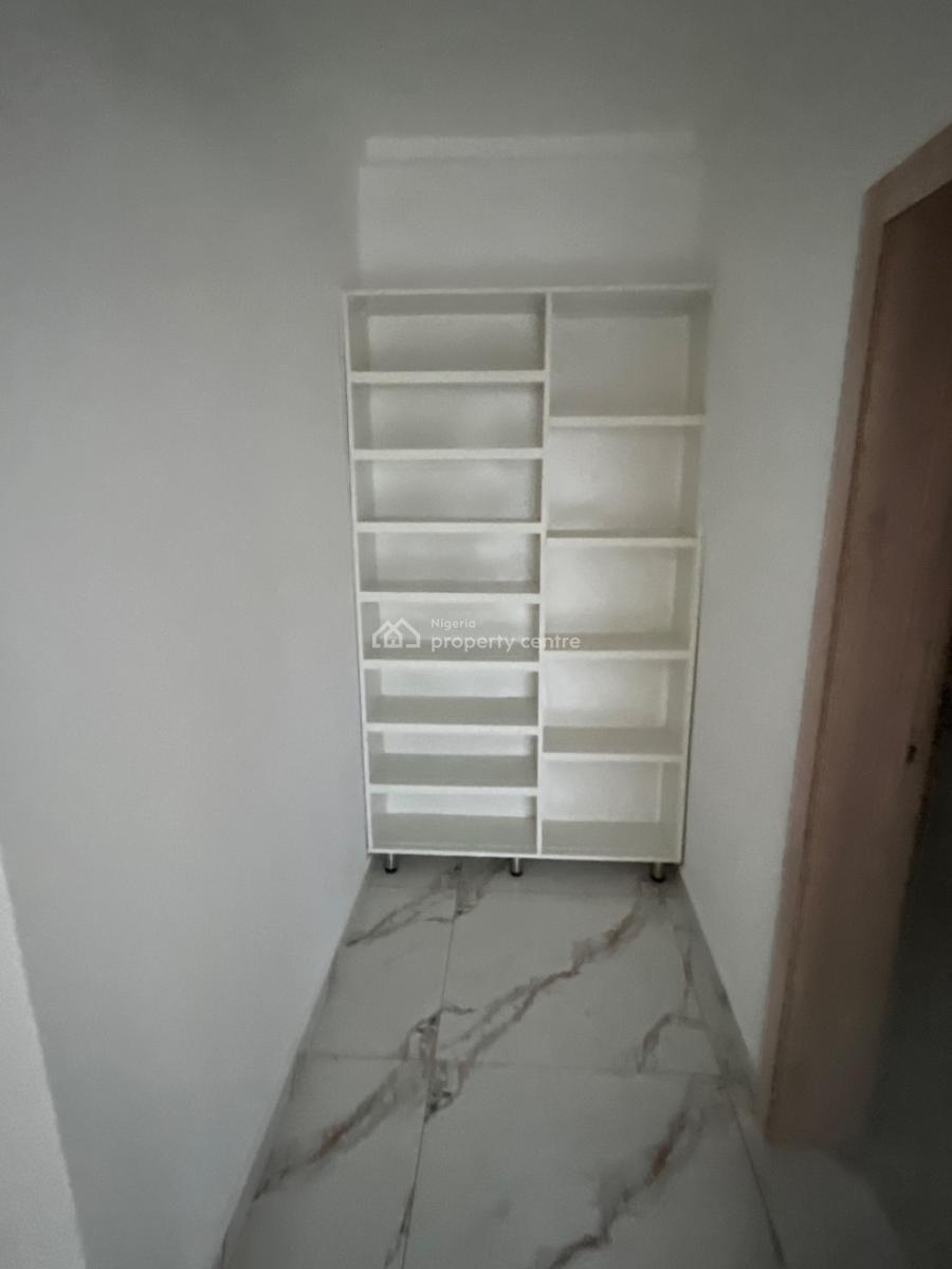3 Bedroom Spacious Apartment, Ogba, Ikeja, Lagos, Flat / Apartment for Sale