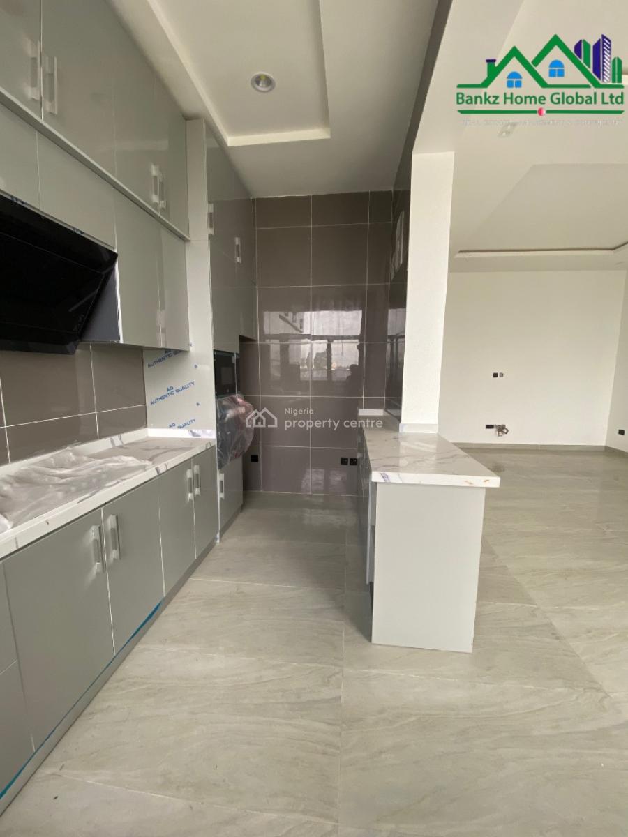 Brand New Spacious 2 Bedroom Apartment, Lekki Phase 1, Lekki, Lagos, Flat / Apartment for Rent