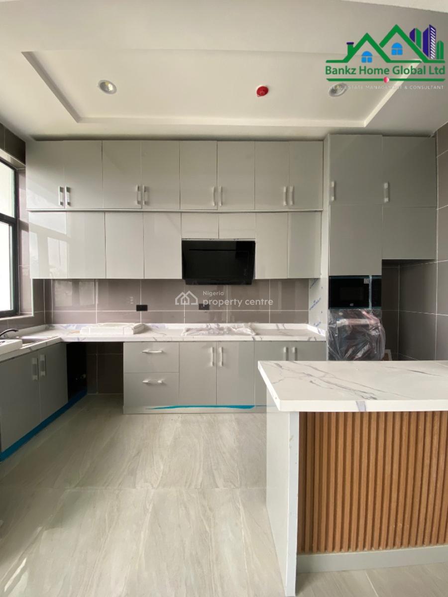 Brand New Spacious 2 Bedroom Apartment, Lekki Phase 1, Lekki, Lagos, Flat / Apartment for Rent