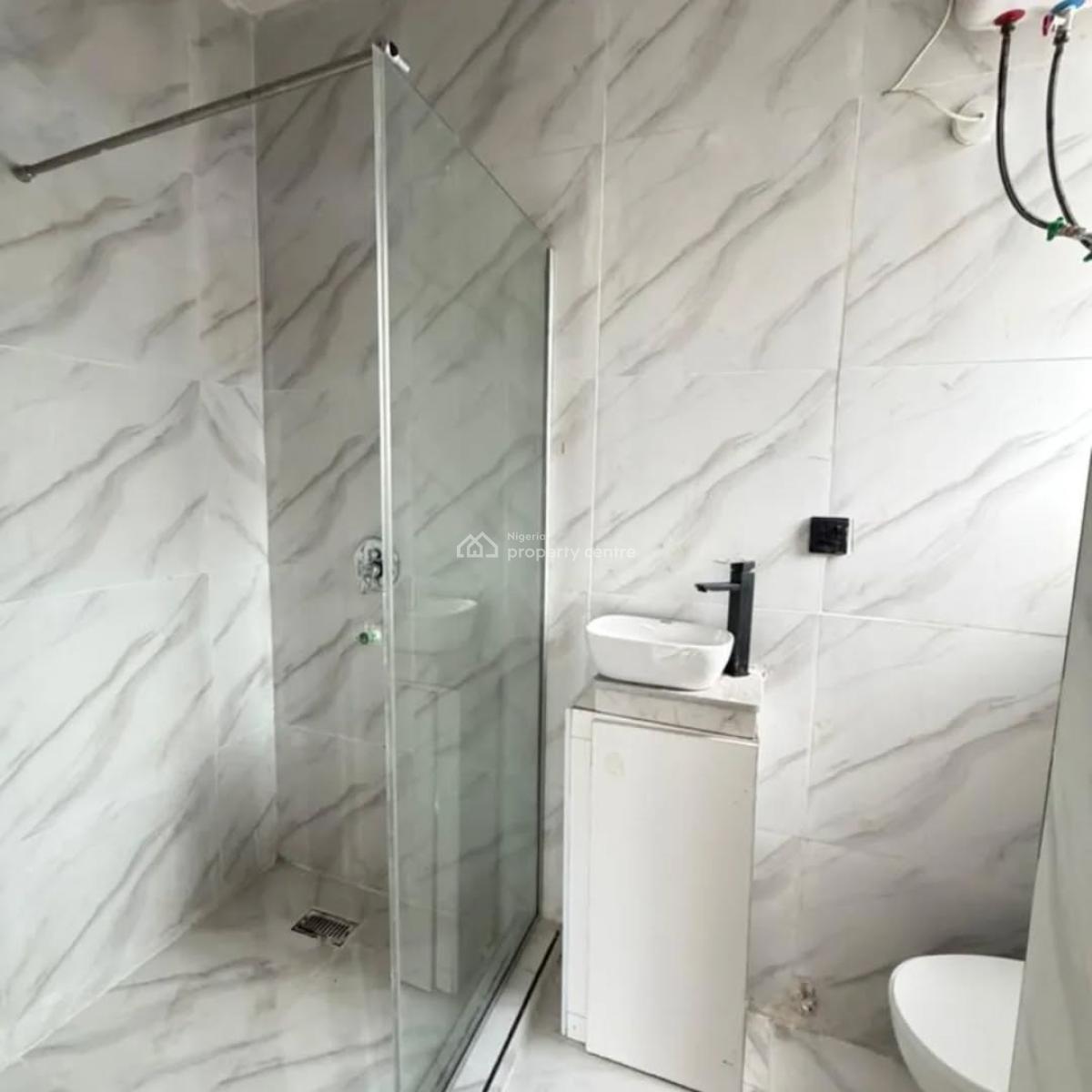 2 Bedroom Apartment, Ologolo Lekki Lagos, Ologolo, Lekki, Lagos, Flat / Apartment for Rent