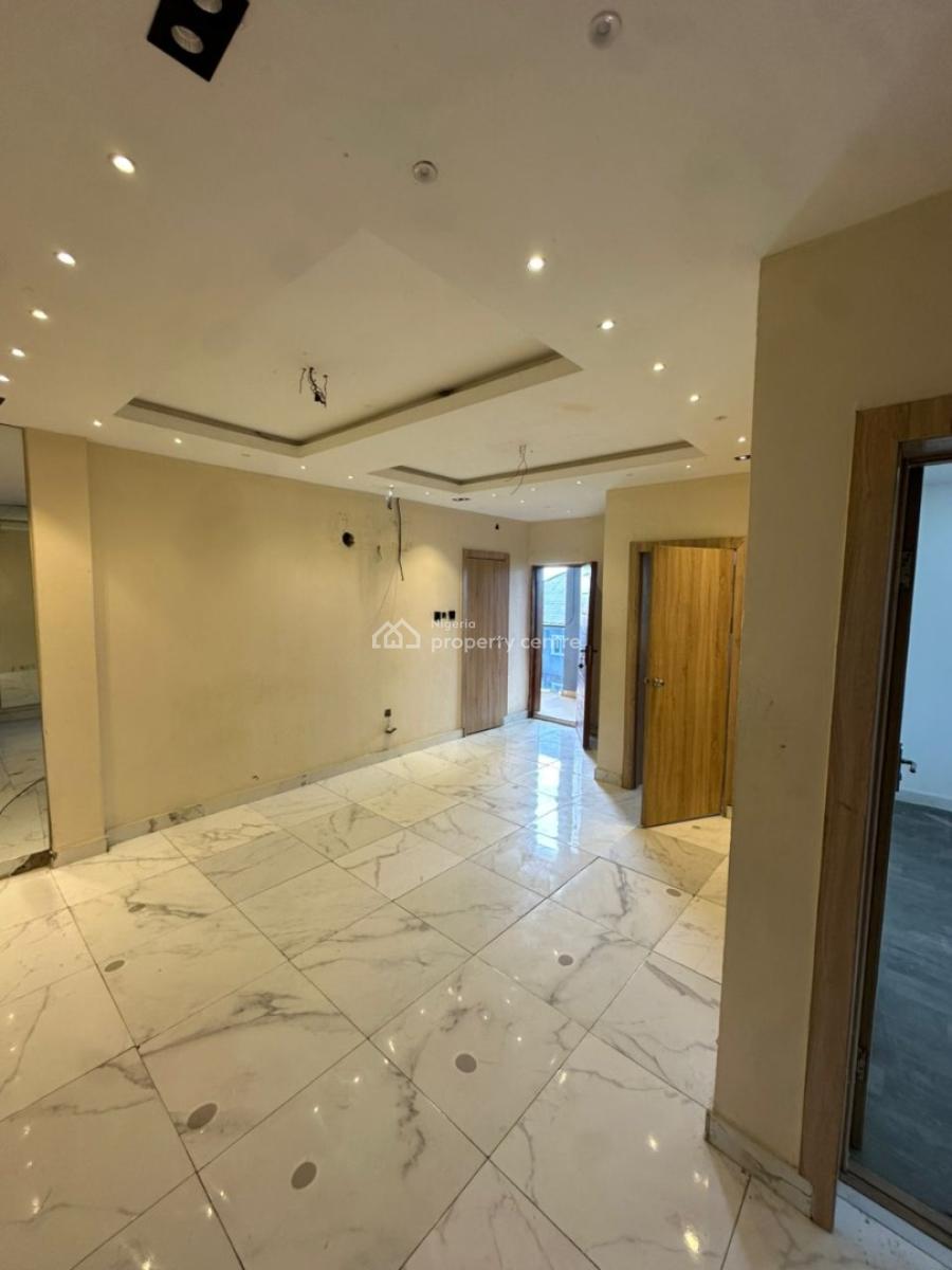 Luxury 2-bedroom Flat with Excellent Facility, Ologolo, Lekki, Lagos, Flat / Apartment for Rent