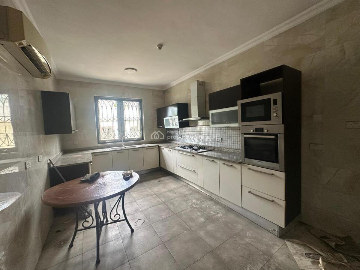 Luxury 4-bedroom Terrace with Bq, Pool, Gym, Balcony, 24hrs Power, Banana Island, Ikoyi, Lagos, Terraced Duplex for Rent