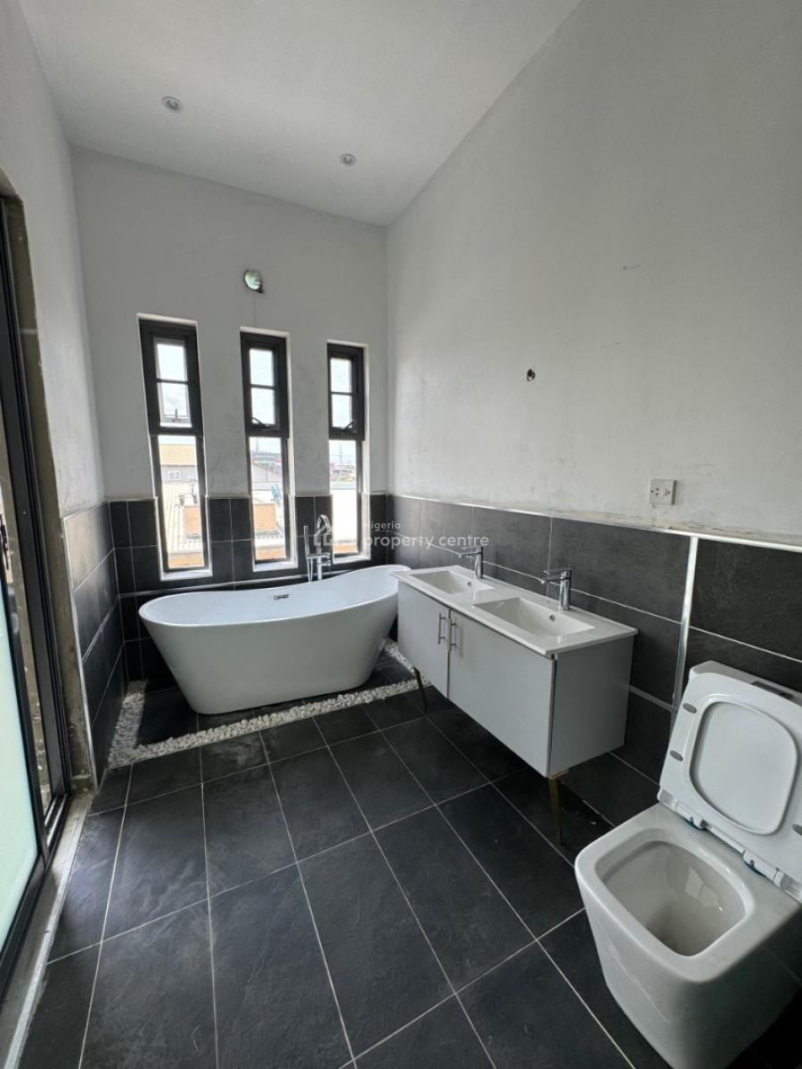 3 Bedrooms Terraced Duplex, Lekki Phase 1, Lekki, Lagos, Terraced Duplex for Sale