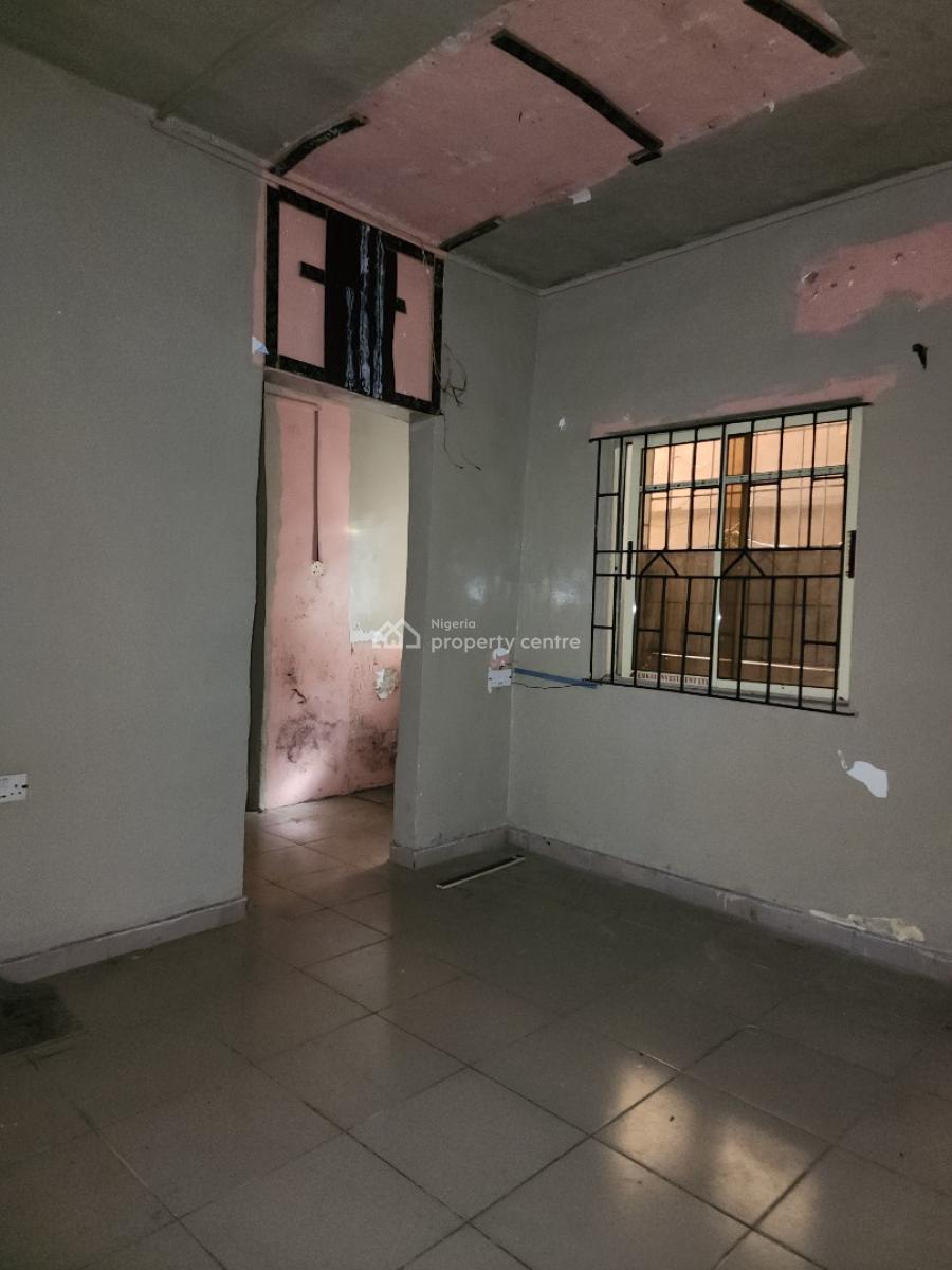Spacious Miniflat Available on The Ground Floor, Alagomeji, Yaba, Lagos, Mini Flat (room and Parlour) for Rent