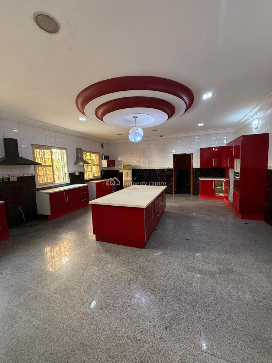 Well Renovated 5 Bedroom Luxury Detached House, Nicon Town, Lekki, Lagos, Detached Duplex for Sale