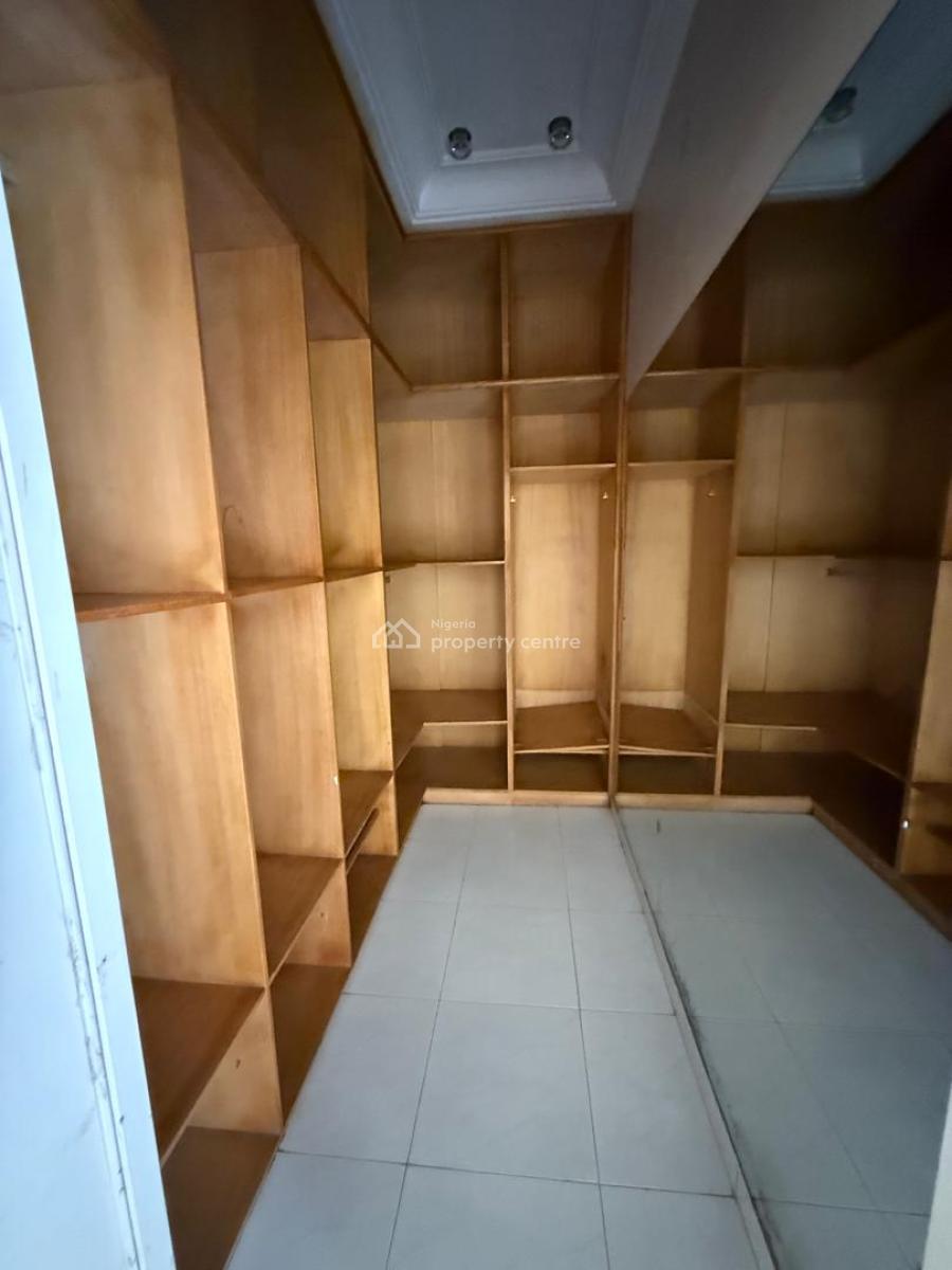 Well Renovated 5 Bedroom Luxury Detached House, Nicon Town, Lekki, Lagos, Detached Duplex for Sale