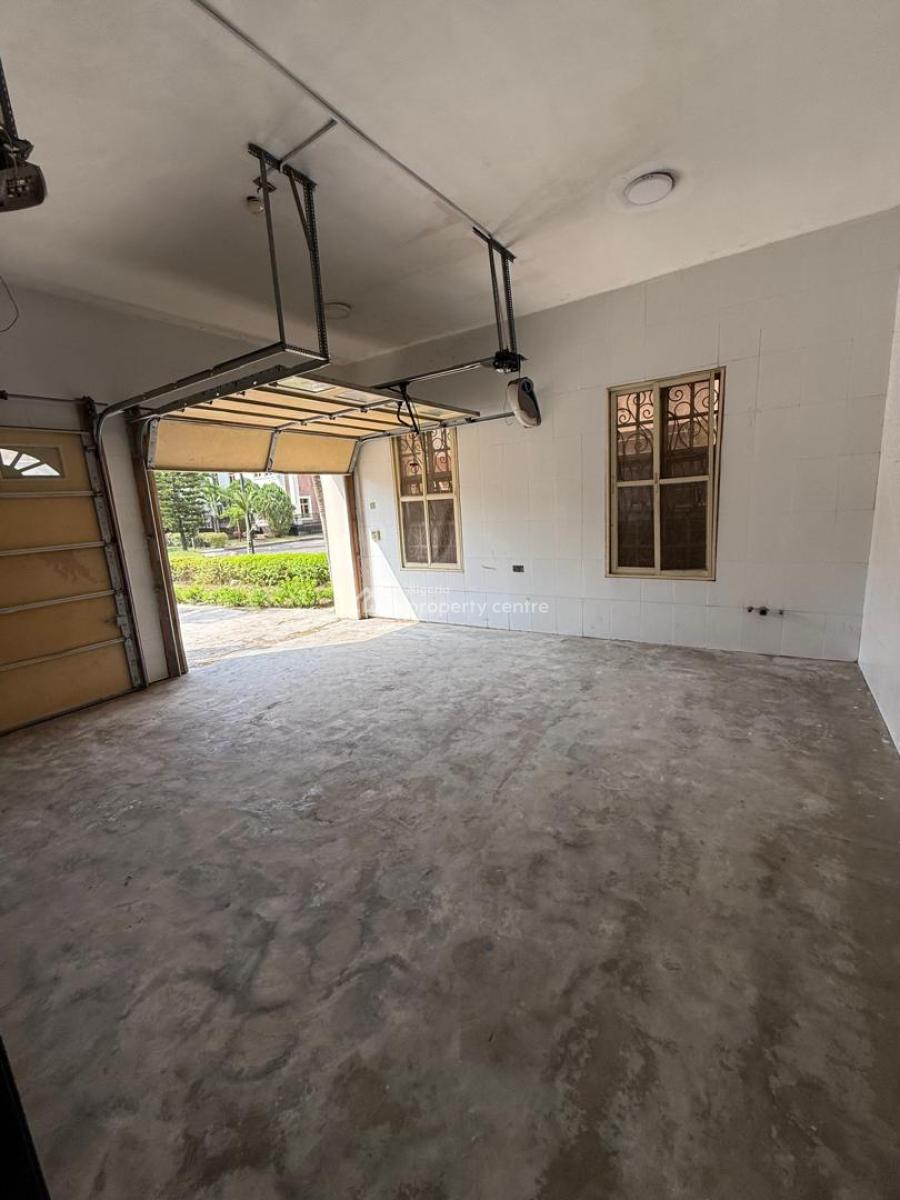 Well Renovated 5 Bedroom Luxury Detached House, Nicon Town, Lekki, Lagos, Detached Duplex for Sale