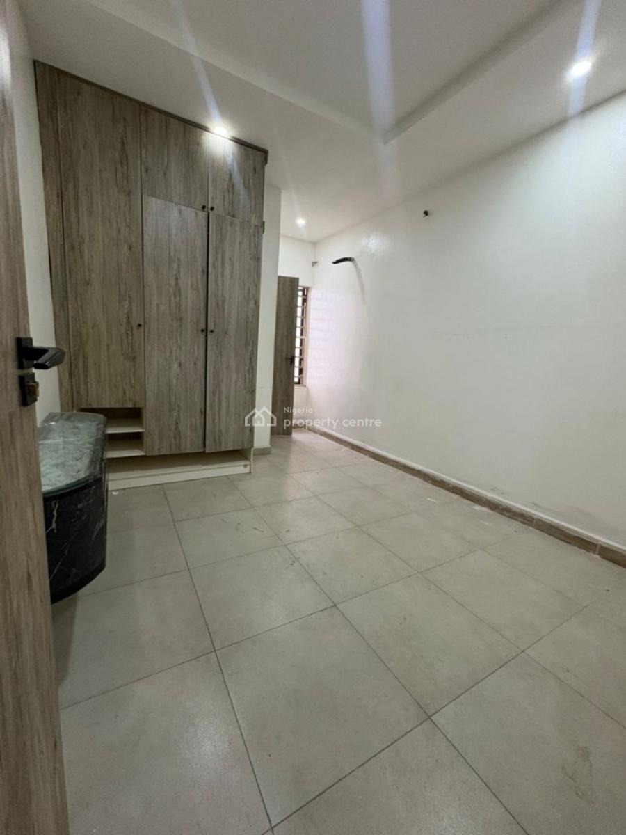 Spacious Single Room Upstairs, Dpk Estate, Orchid Road, Lekki, Lagos, Self Contain (single Rooms) for Rent