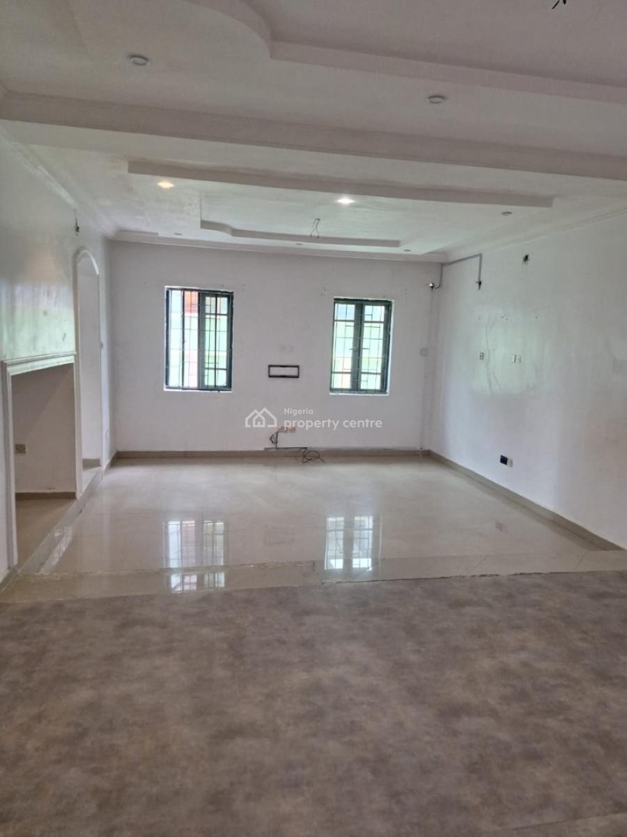 Well-maintained ,neat 2 Bedroom Apartment, Lekki Phase1, Lekki, Lagos, Flat / Apartment for Rent