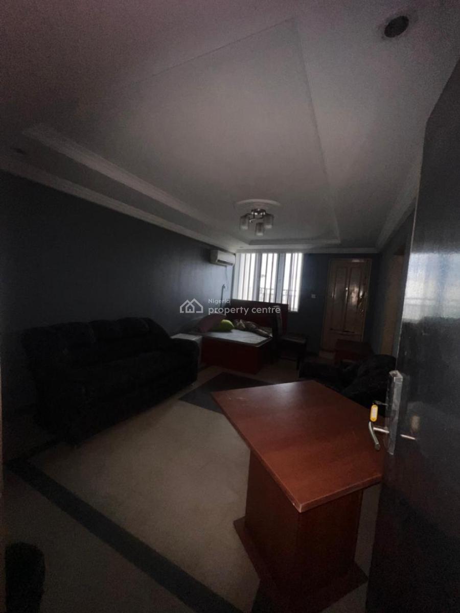 a Purpose Built Hotel Comprising 40 Rooms and Mini Suites, Onipanu Bus Stop, Onipanu, Shomolu, Lagos, Hotel / Guest House for Rent
