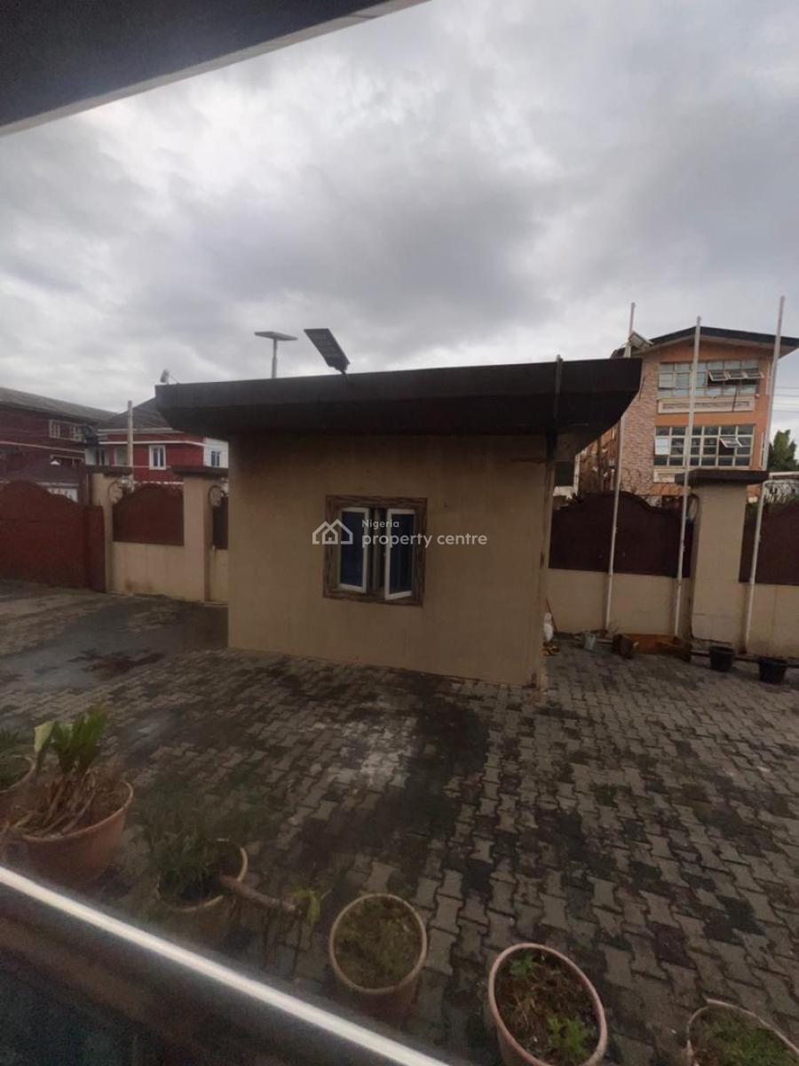 a Purpose Built Hotel Comprising 40 Rooms and Mini Suites, Onipanu Bus Stop, Onipanu, Shomolu, Lagos, Hotel / Guest House for Rent