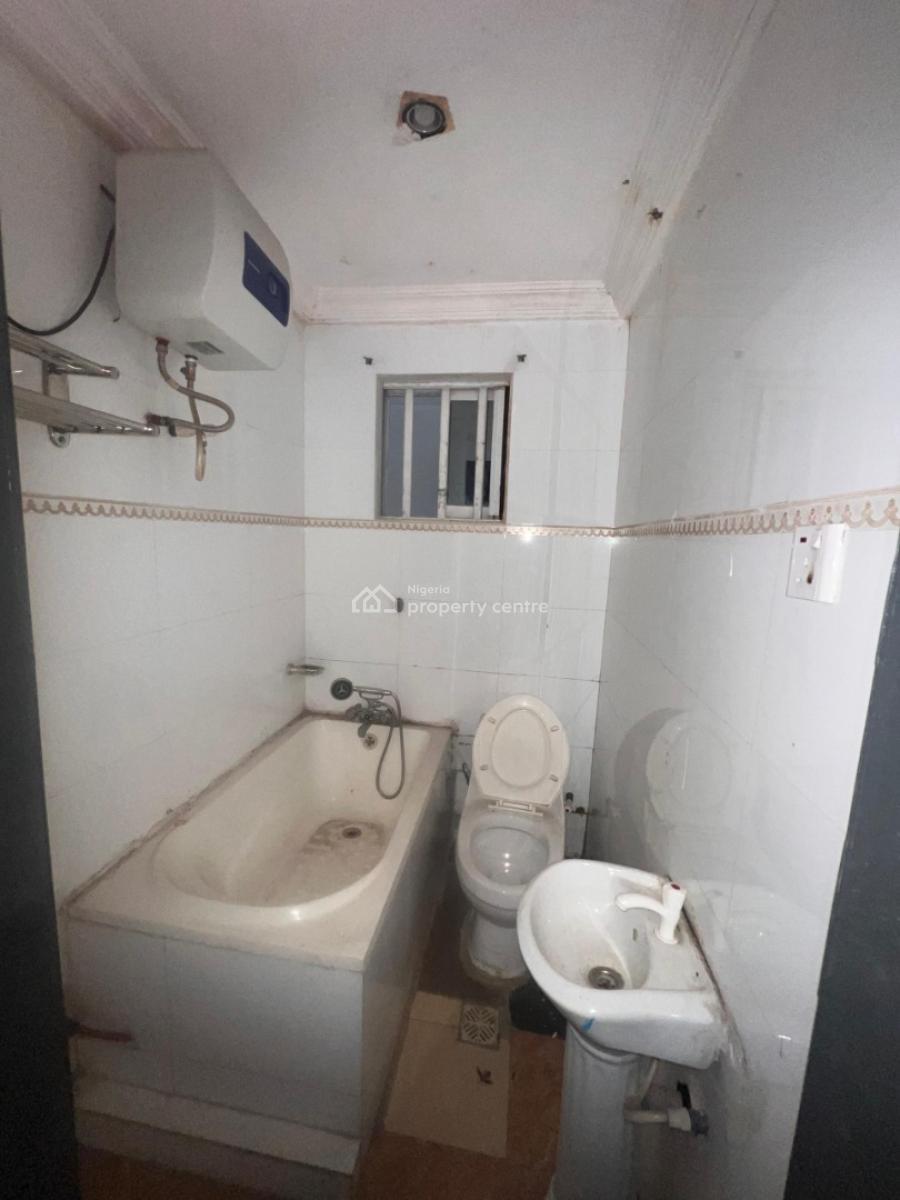 a Purpose Built Hotel Comprising 40 Rooms and Mini Suites, Onipanu Bus Stop, Onipanu, Shomolu, Lagos, Hotel / Guest House for Rent