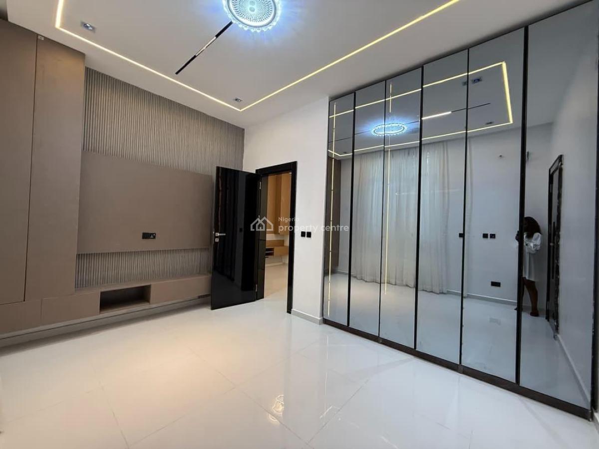 5 Bedroom Apartment, Lekki, Lagos, Flat / Apartment for Sale