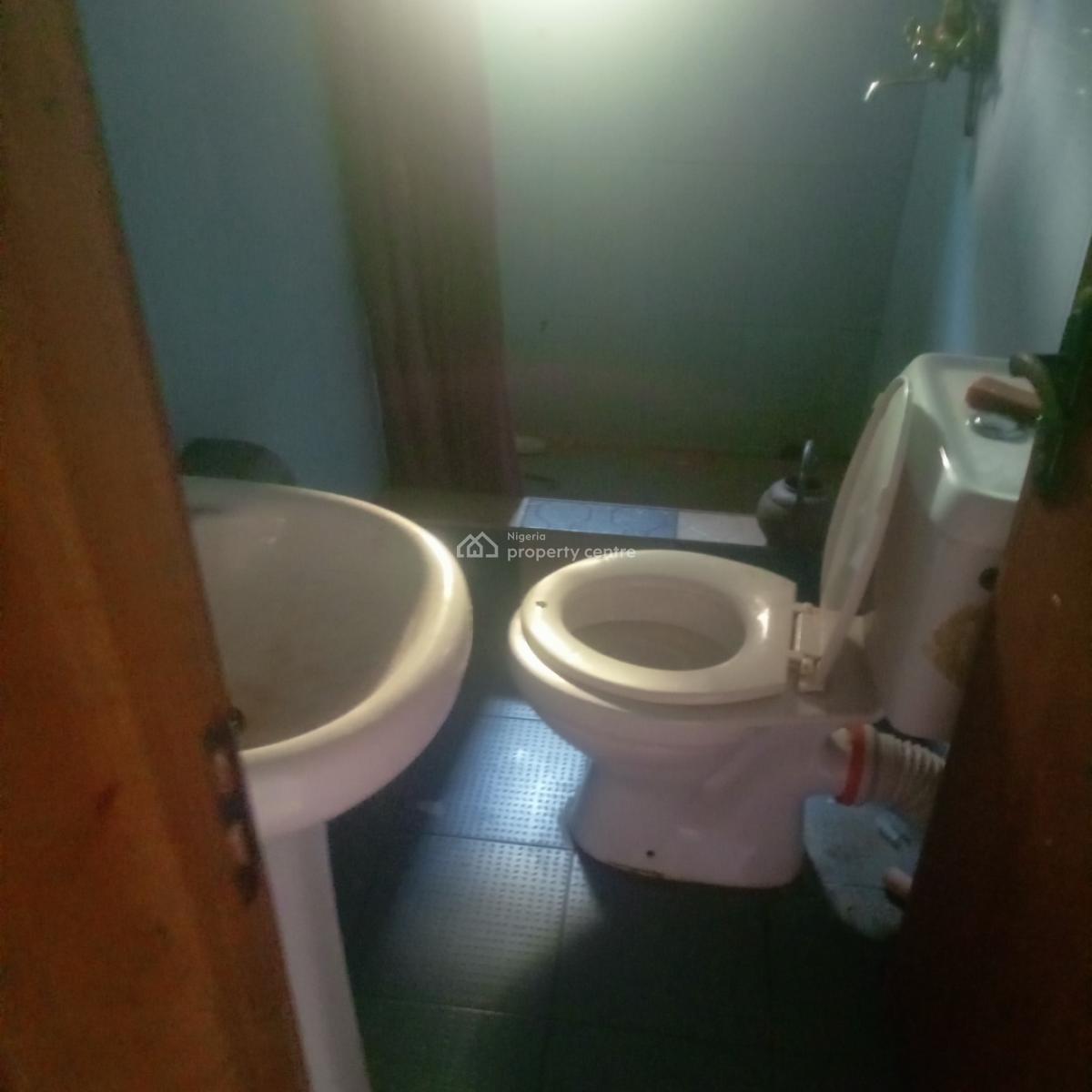 Nice 3 Bedroom Flat Ground Floor Office Space, Off Ogunlana Drive, Surulere, Lagos, Office Space for Rent