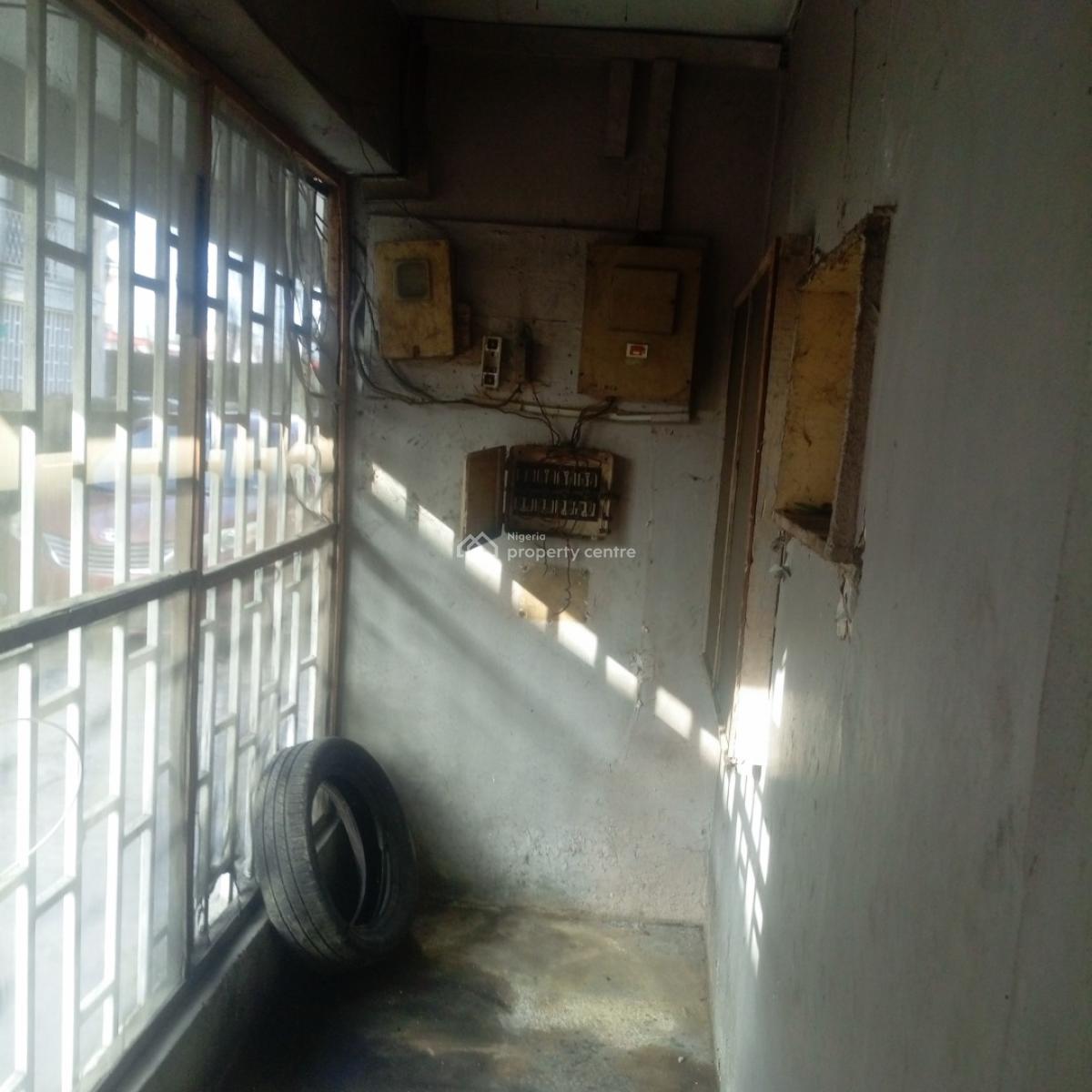 Nice 3 Bedroom Flat Ground Floor Office Space, Off Ogunlana Drive, Surulere, Lagos, Office Space for Rent