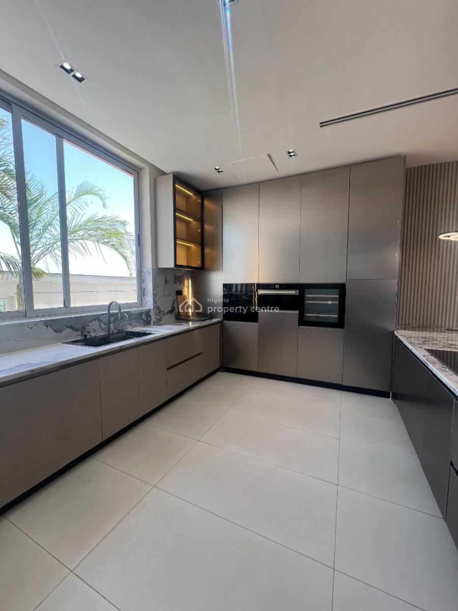 Contemporary Brand New 2 Bedroom Penthouse with Gym & Swimming Pool, Lekki Phase 1, Lekki Phase 1, Lekki, Lagos, House for Sale