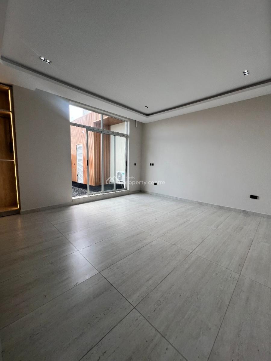 Contemporary Brand New 2 Bedroom Penthouse with Gym & Swimming Pool, Lekki Phase 1, Lekki Phase 1, Lekki, Lagos, House for Sale