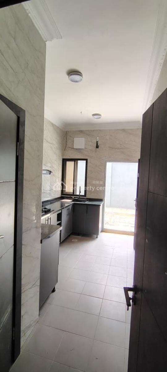 Newly Renovated Ground Floor 3 Bedroom Flat Apartment, Lekki Phase 1, Lekki, Lagos, Flat / Apartment for Rent