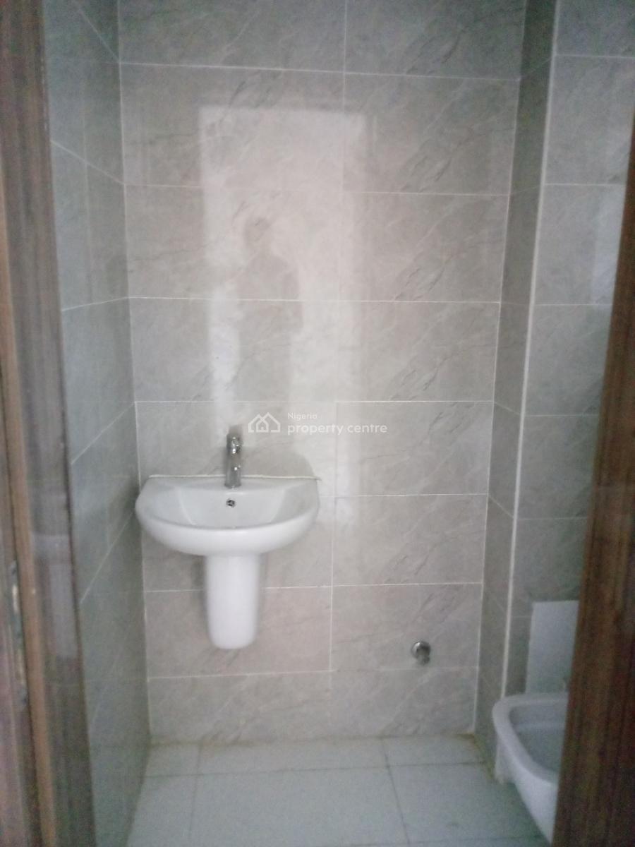 3 Bedroom Apartment (new), Off Freedom Way, Lekki Phase 1, Lekki, Lagos, Flat / Apartment for Rent
