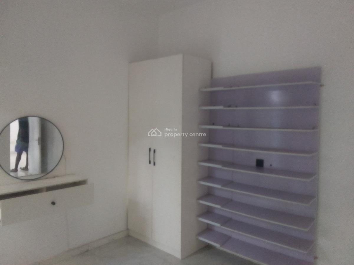 Spacious Luxury 2 Bedroom Flat with Excellent Features, Peace Close, Ogombo, Ajah, Lagos, Flat / Apartment for Rent