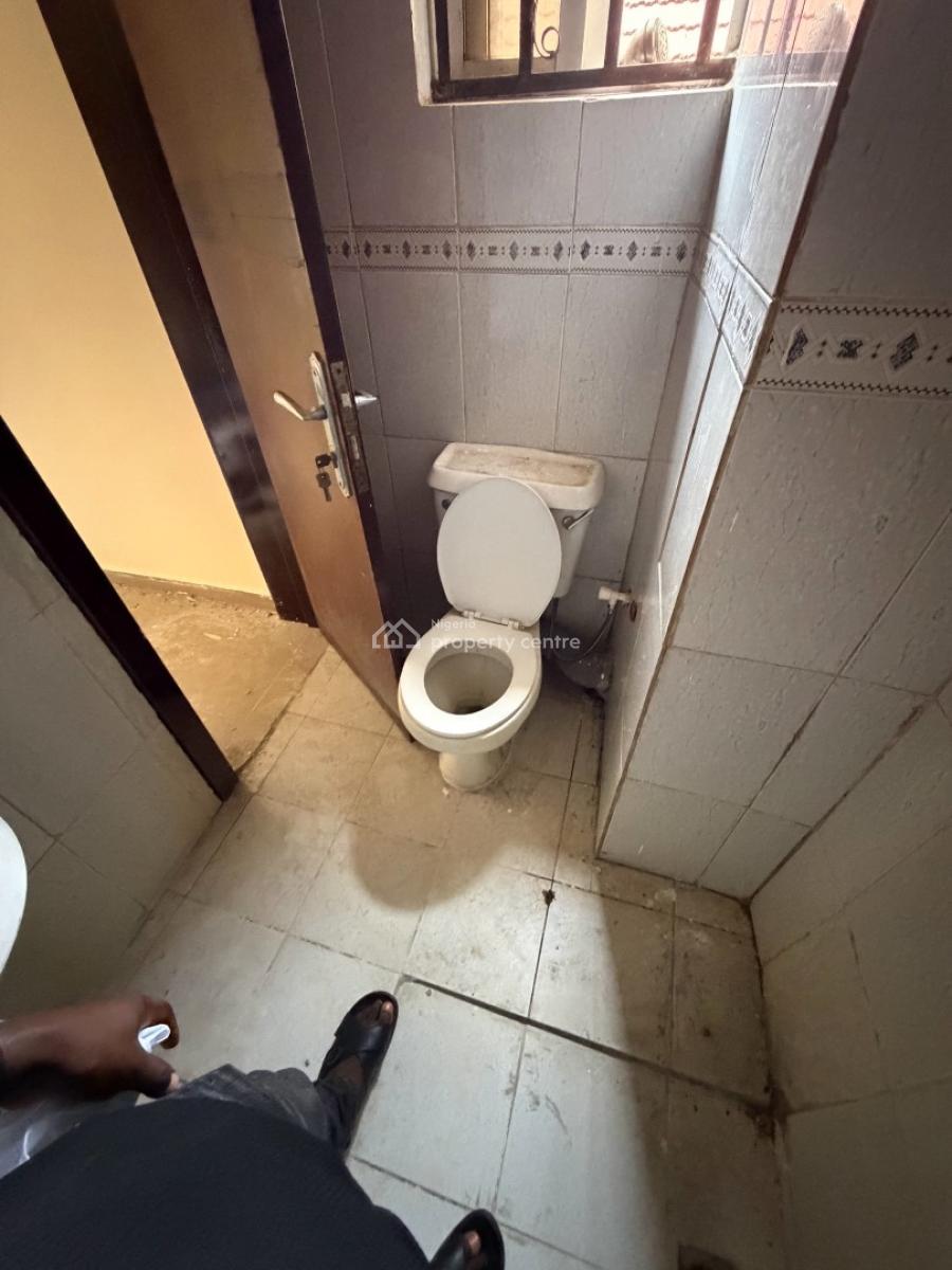 Neatly Built Sefcontain, Dawaki, Gwarinpa, Abuja, Flat / Apartment for Rent