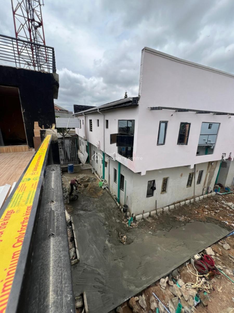 Cashflow-generating Studio Apartment for Investment, Obanikoro, Shomolu, Lagos, Flat / Apartment for Sale