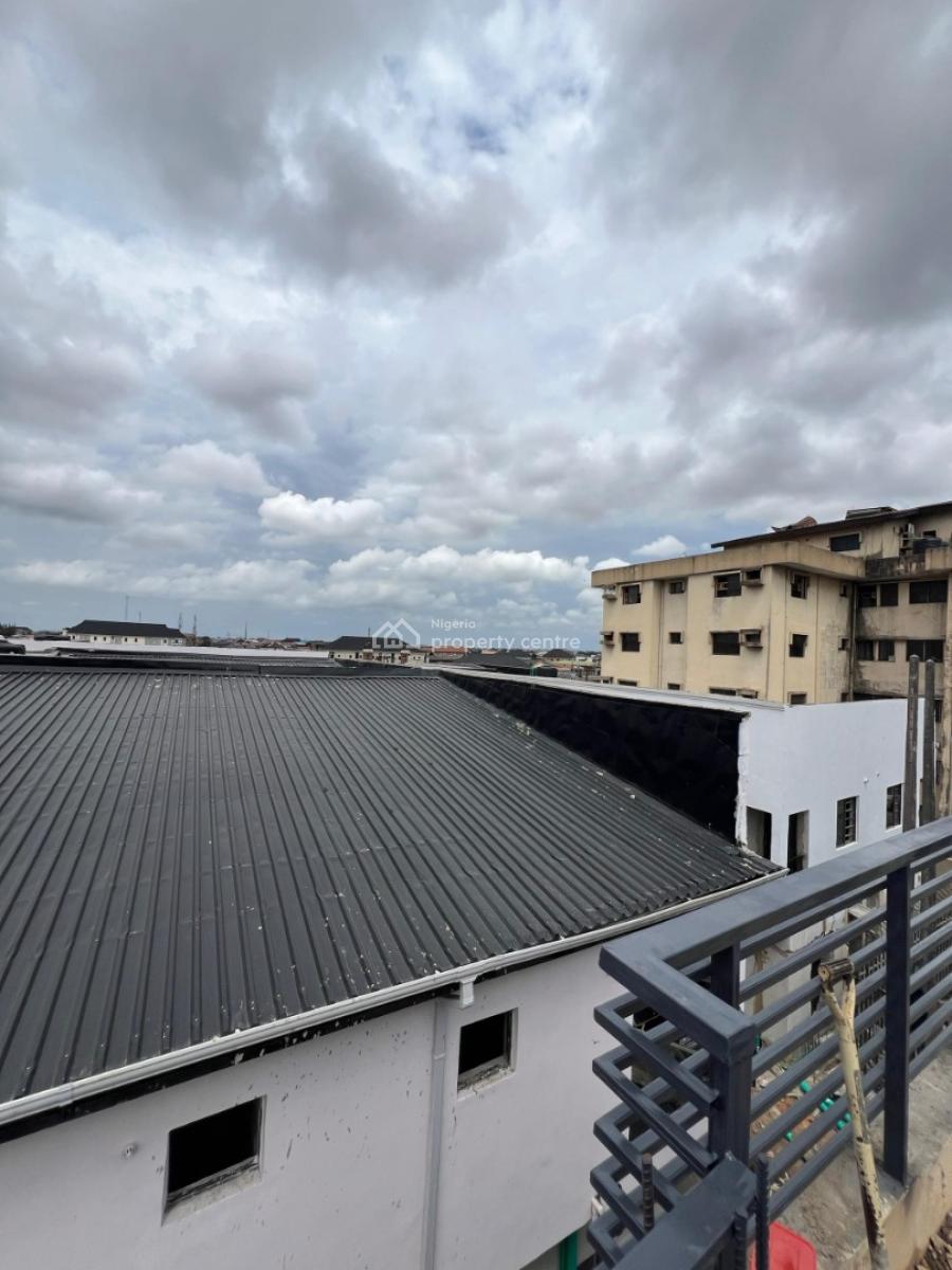 Cashflow-generating Studio Apartment for Investment, Obanikoro, Shomolu, Lagos, Flat / Apartment for Sale