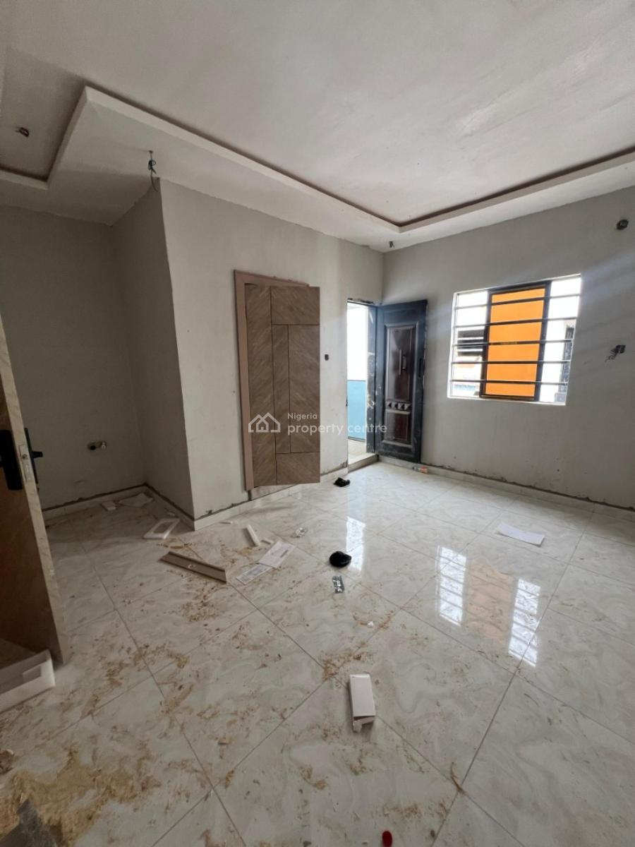 Cashflow-generating Studio Apartment for Investment, Obanikoro, Shomolu, Lagos, Flat / Apartment for Sale