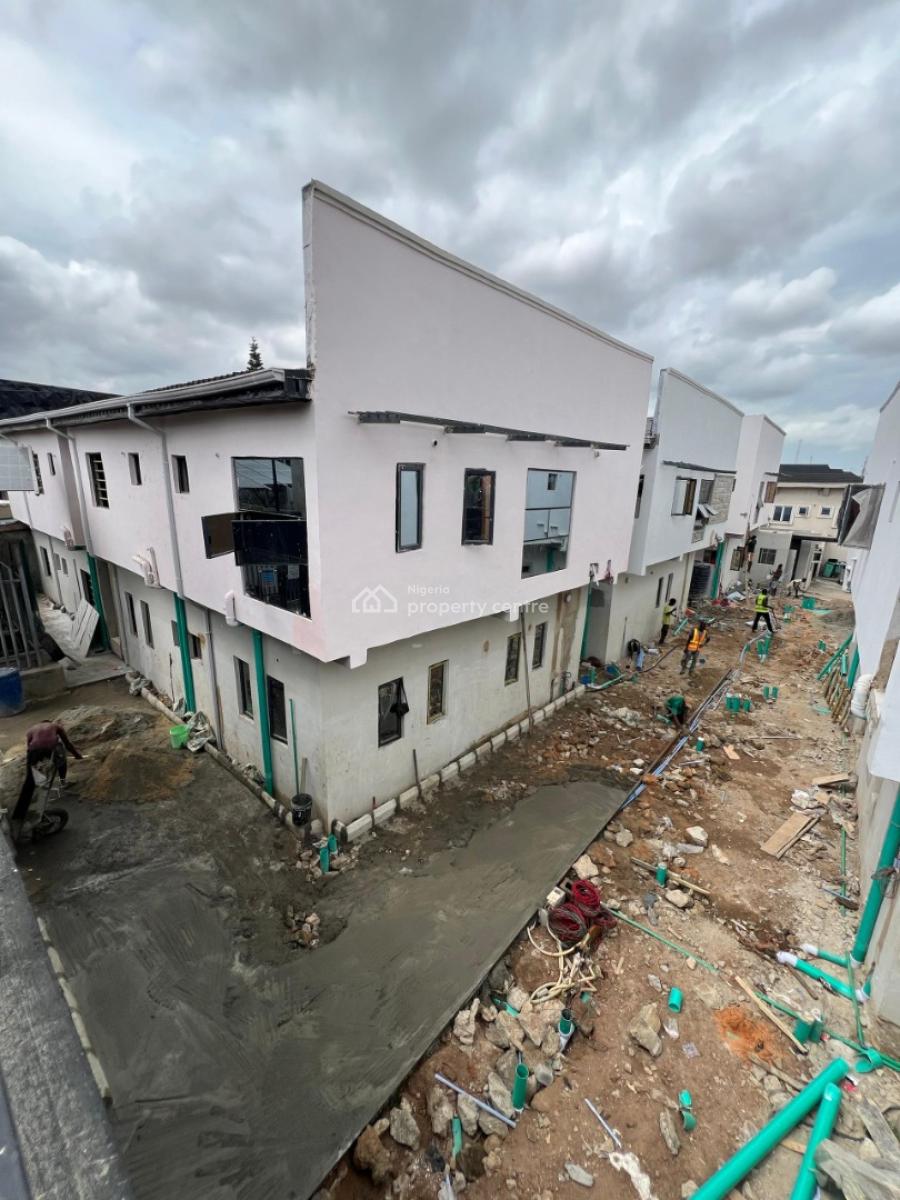 Cashflow-generating Studio Apartment for Investment, Obanikoro, Shomolu, Lagos, Flat / Apartment for Sale