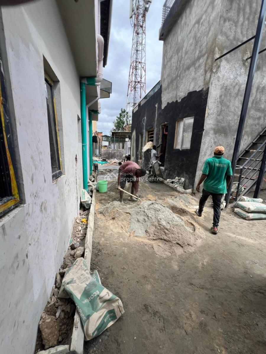Cashflow-generating Studio Apartment for Investment, Obanikoro, Shomolu, Lagos, Flat / Apartment for Sale