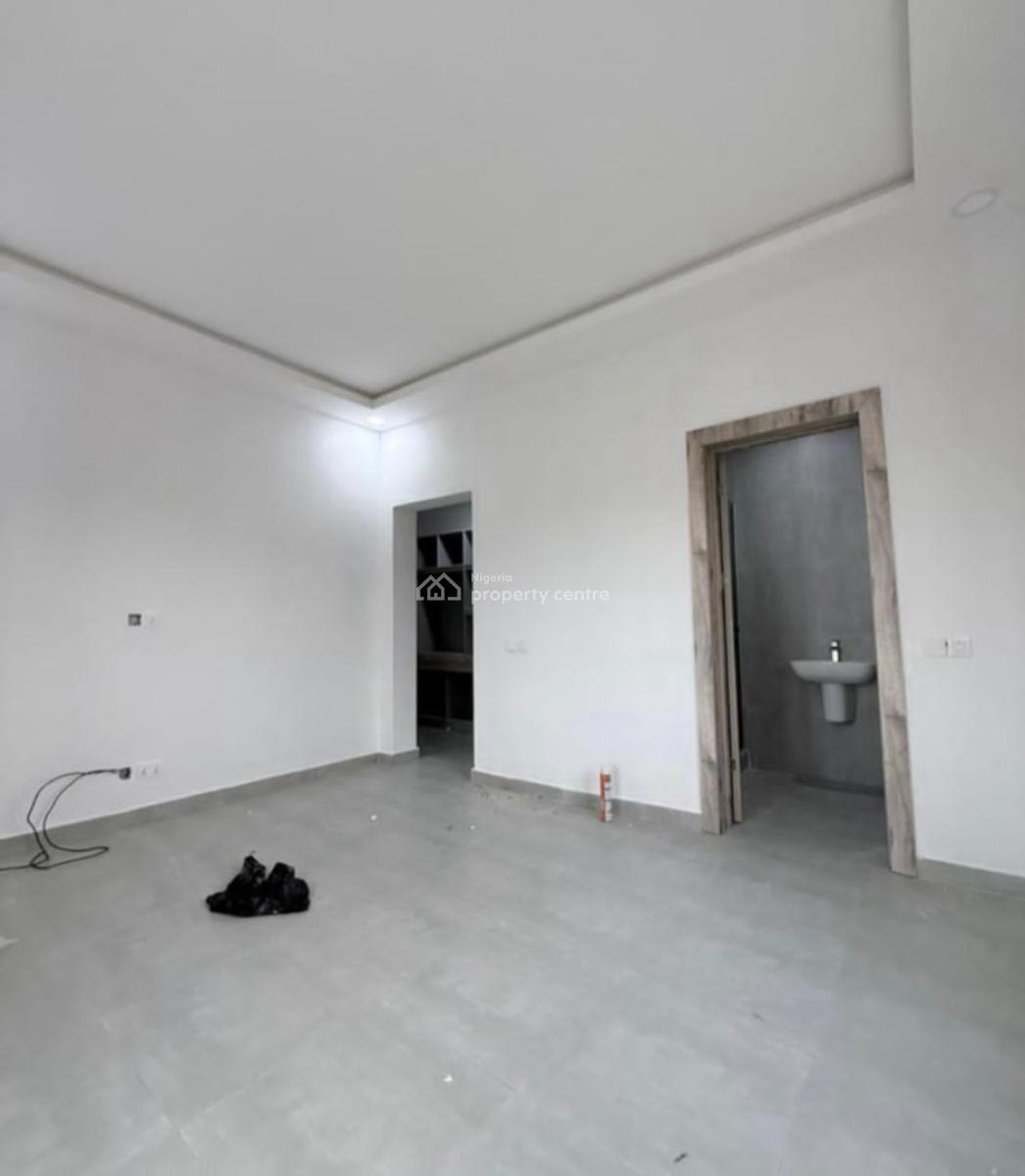 3 Bedroom Apartment with Bq, Balcony in a Secured Estate, Lekki Phase 1, Lekki, Lagos, Flat / Apartment for Rent