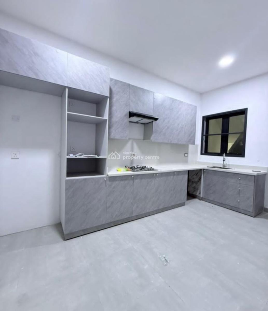 3 Bedroom Apartment with Bq, Balcony in a Secured Estate, Lekki Phase 1, Lekki, Lagos, Flat / Apartment for Rent