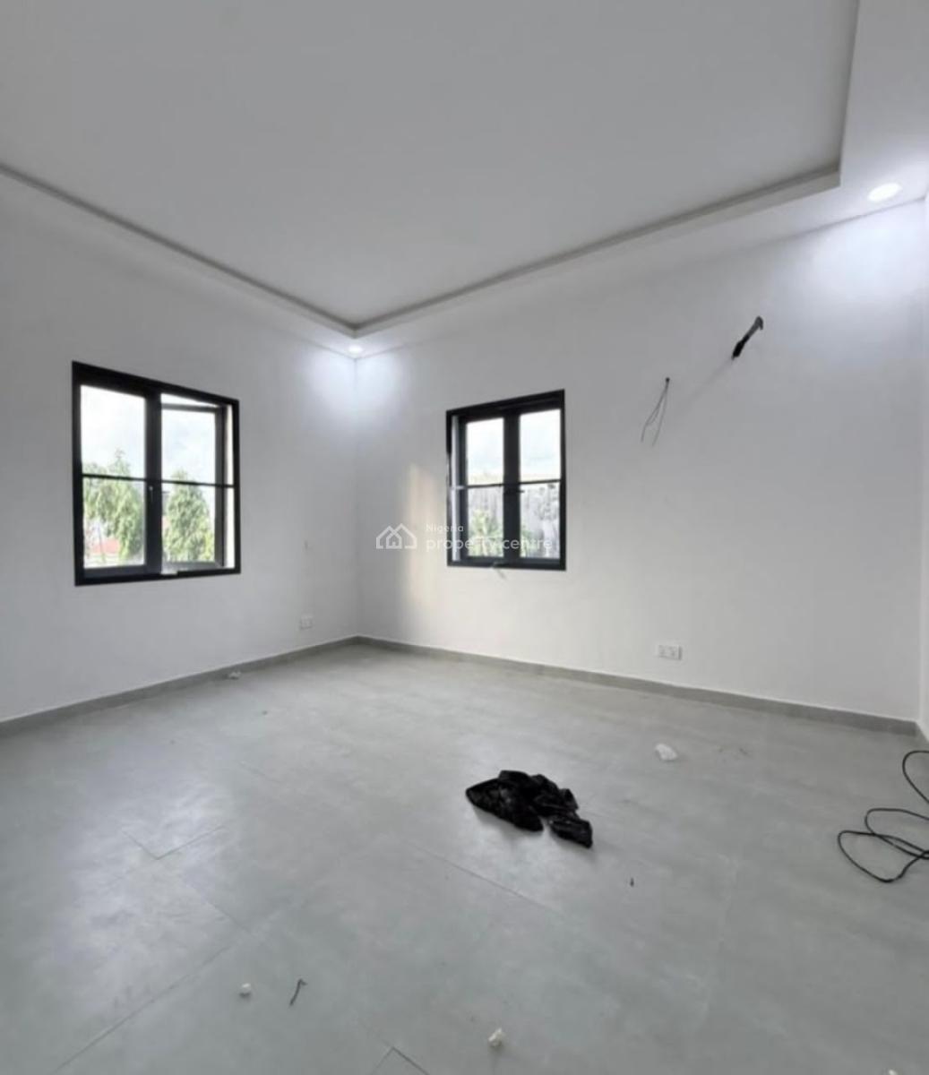 3 Bedroom Apartment with Bq, Balcony in a Secured Estate, Lekki Phase 1, Lekki, Lagos, Flat / Apartment for Rent