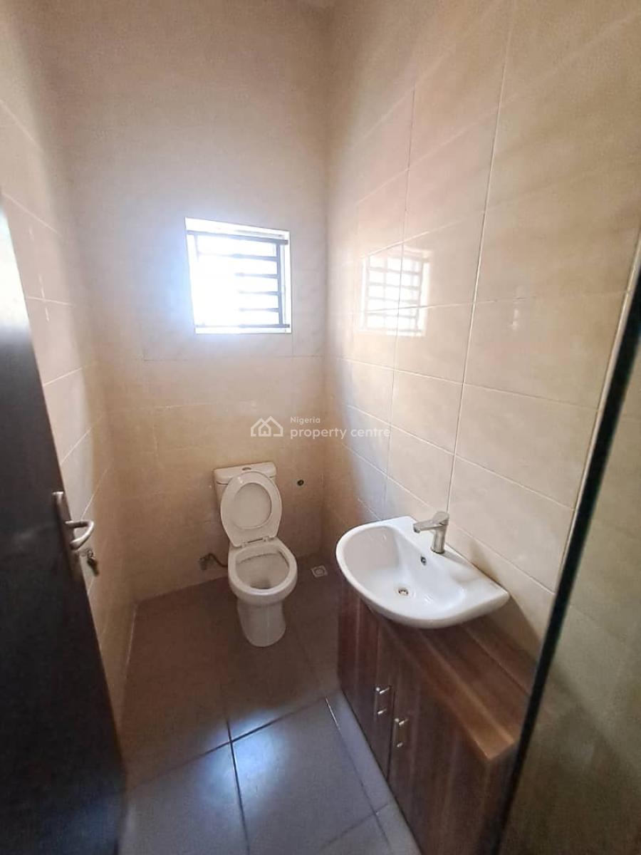Well Built 3 Bedroom Apartment in a Serene Environment, Ologolo, Lekki, Lagos, Flat / Apartment for Rent
