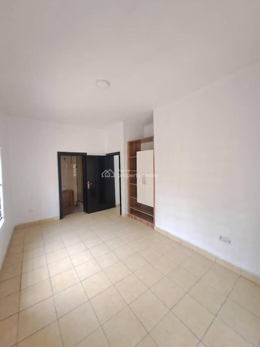 Well Built 3 Bedroom Apartment in a Serene Environment, Ologolo, Lekki, Lagos, Flat / Apartment for Rent