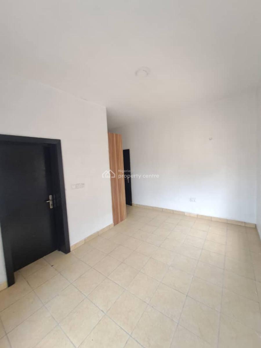 Well Built 3 Bedroom Apartment in a Serene Environment, Ologolo, Lekki, Lagos, Flat / Apartment for Rent