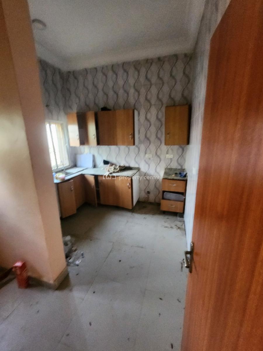 Luxury Two Bedroom Block of Flat, News Engineering, Dawaki, Gwarinpa, Abuja, Flat / Apartment for Rent